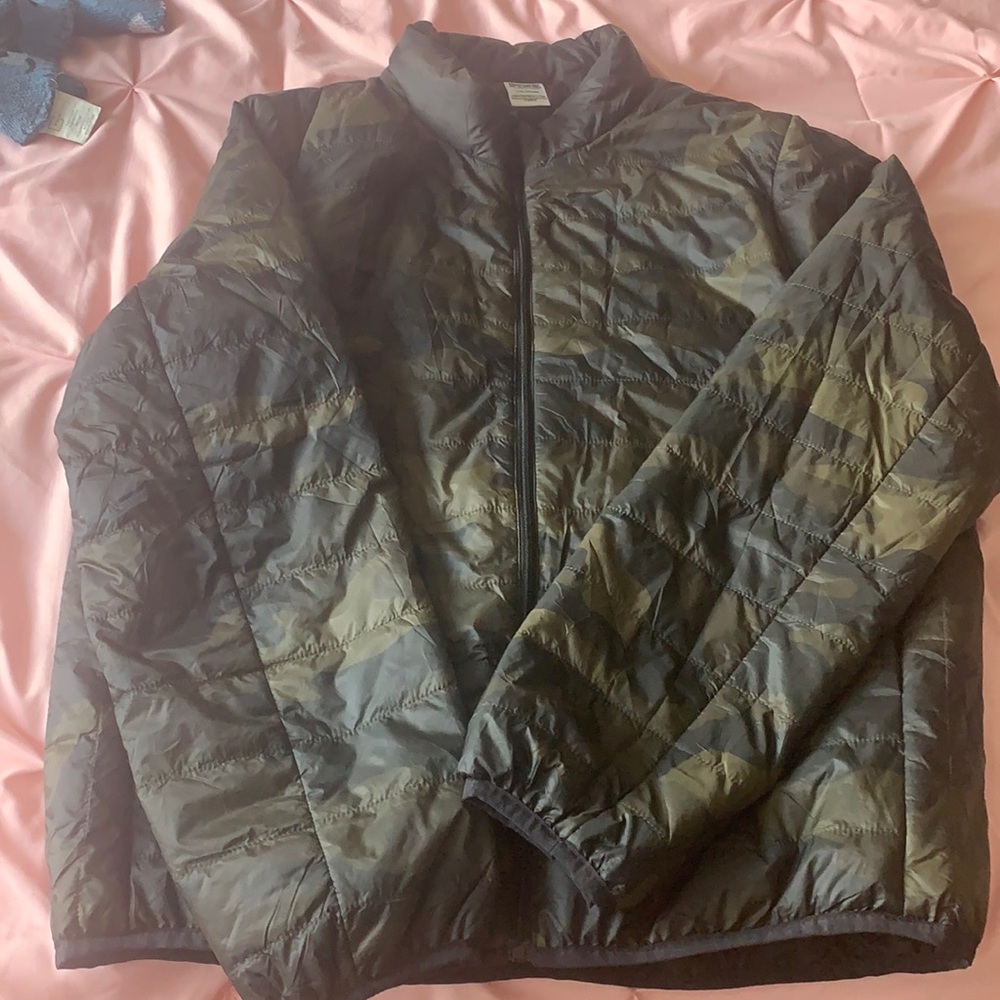Camo puffer jacket